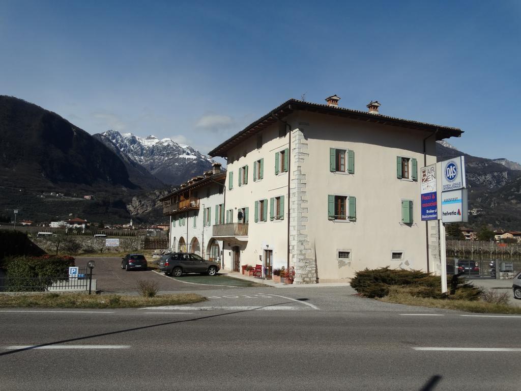 Gardainn La Cascina Riva del Garda Bilik gambar